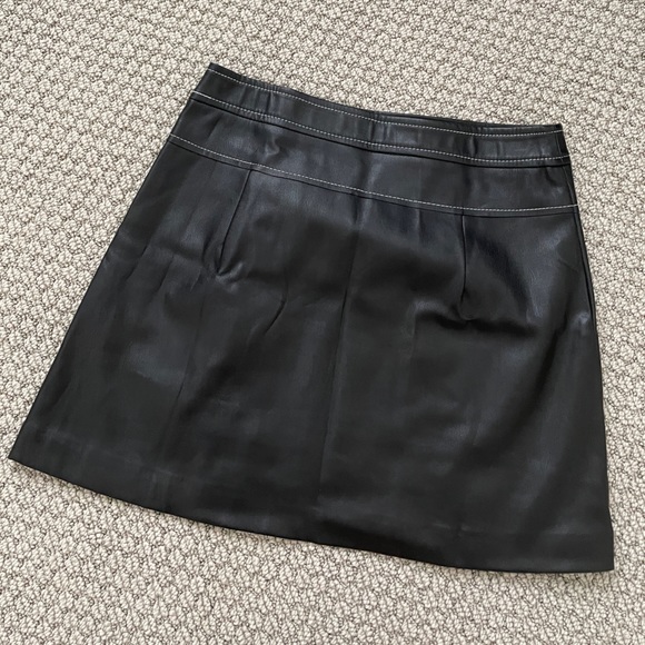 Zara Faux Leather Mini Skirt - Picture 3 of 7